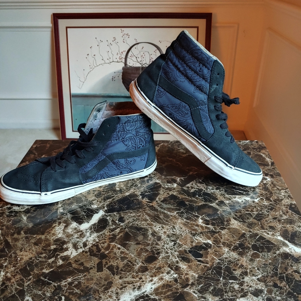 Blue Off the Wall Vans "Dark Roses"